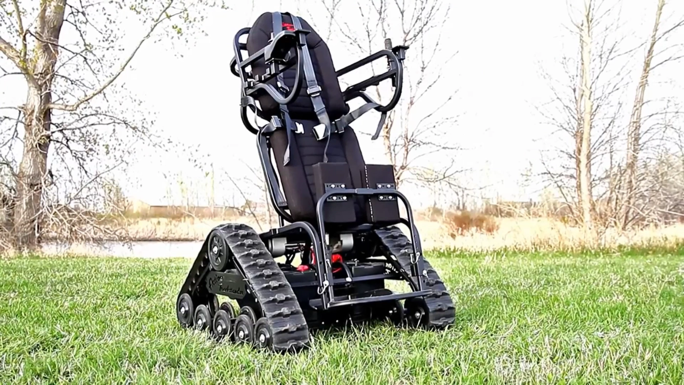 Action_trackstander_video_thumb_10