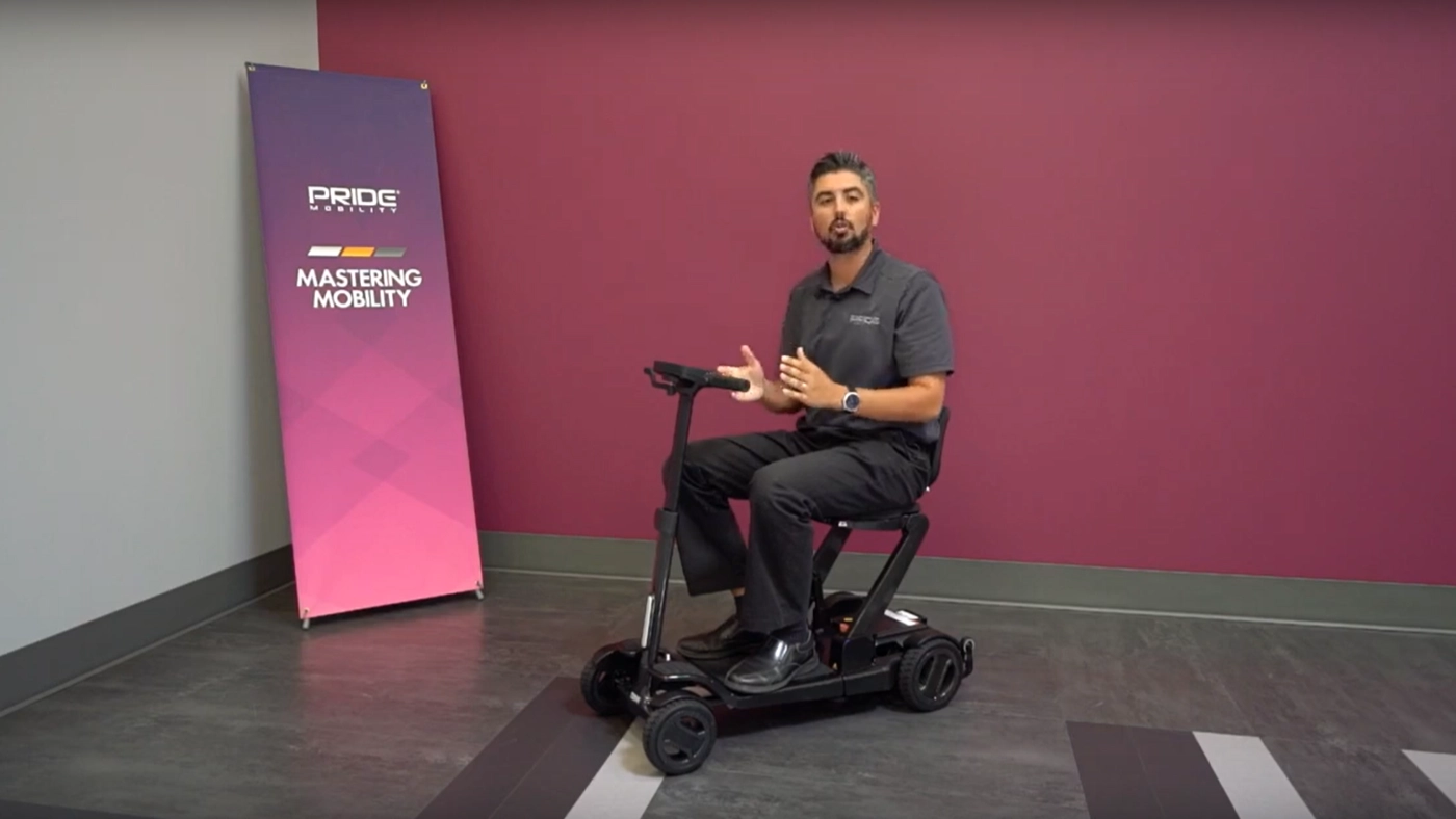 gogo_carbon_folding_scooter_video_thumb_10